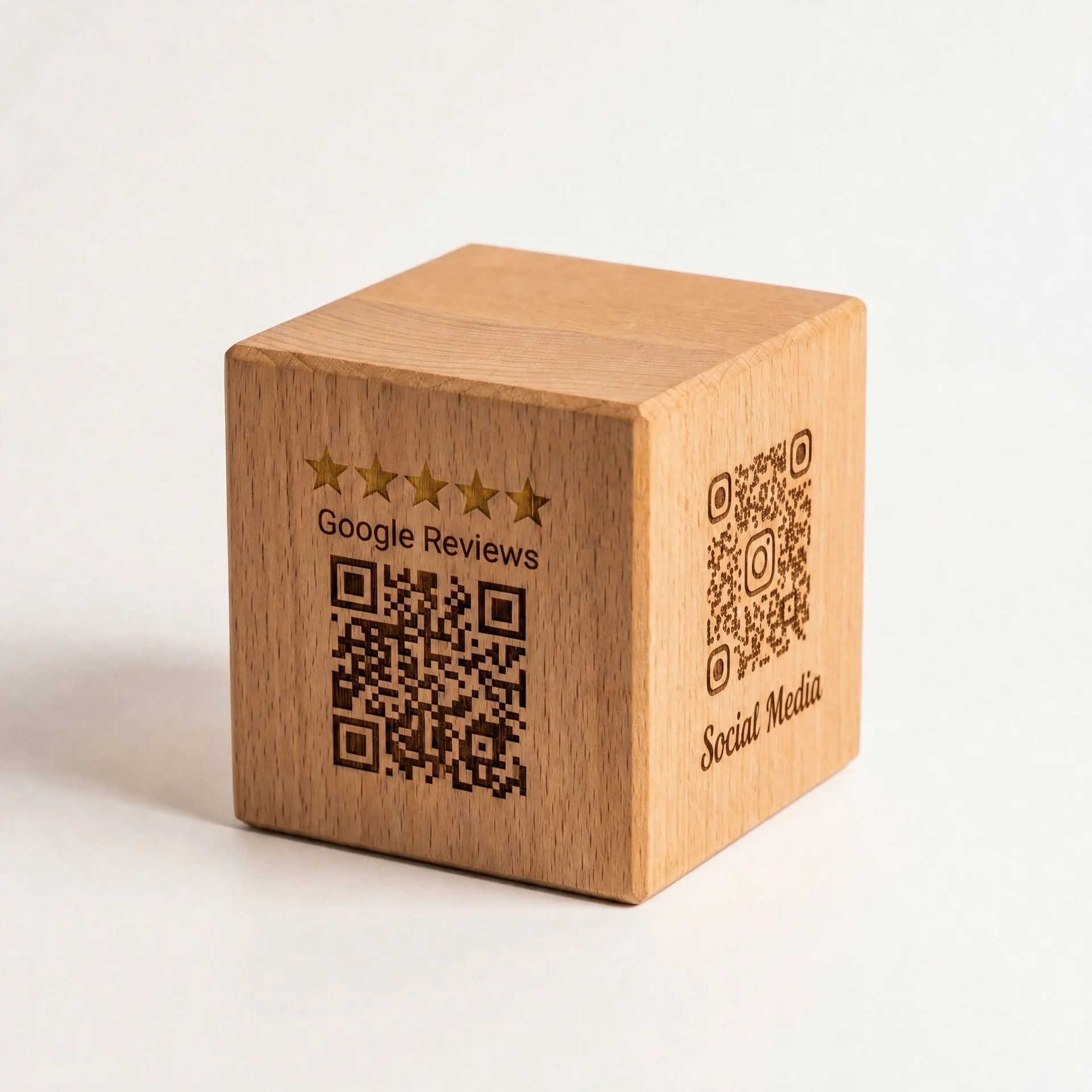 Social Media Holzcube